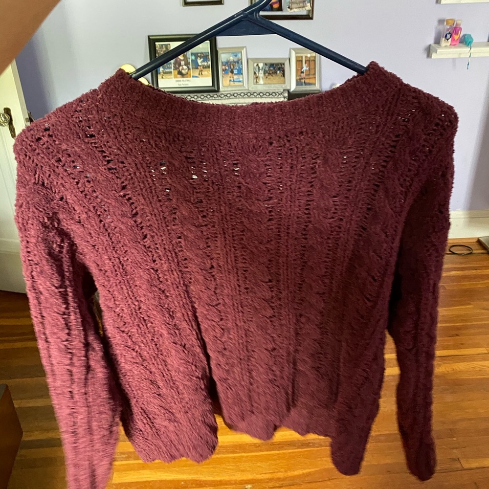 American Eagle sweater